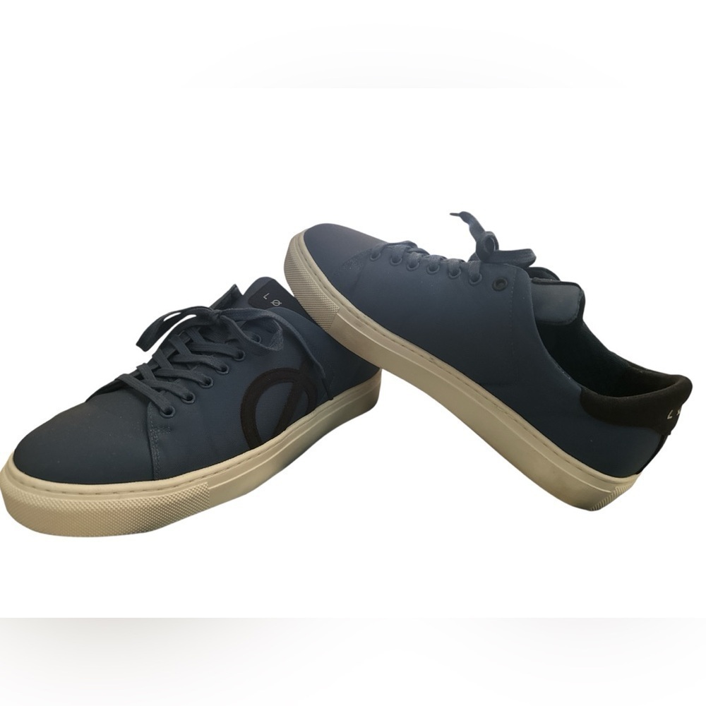 LØCI Navy Classic Vegan Sneakers